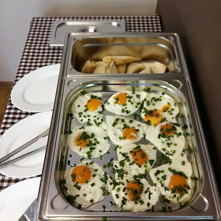 Natalia Bed & Breakfast 3*